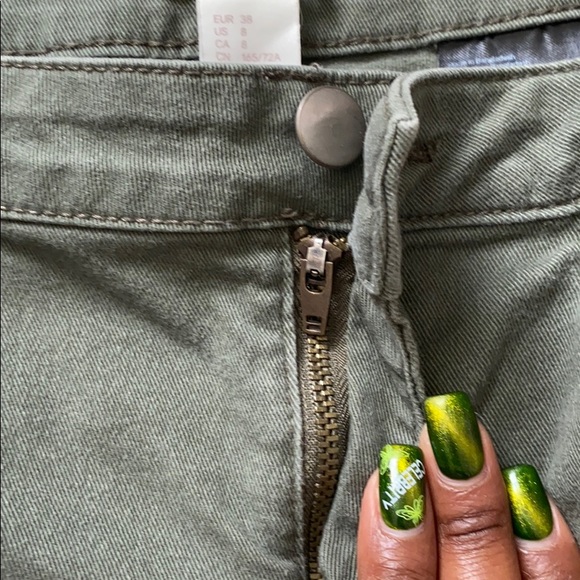 Green H&M Shorts size 8 - Picture 7 of 8